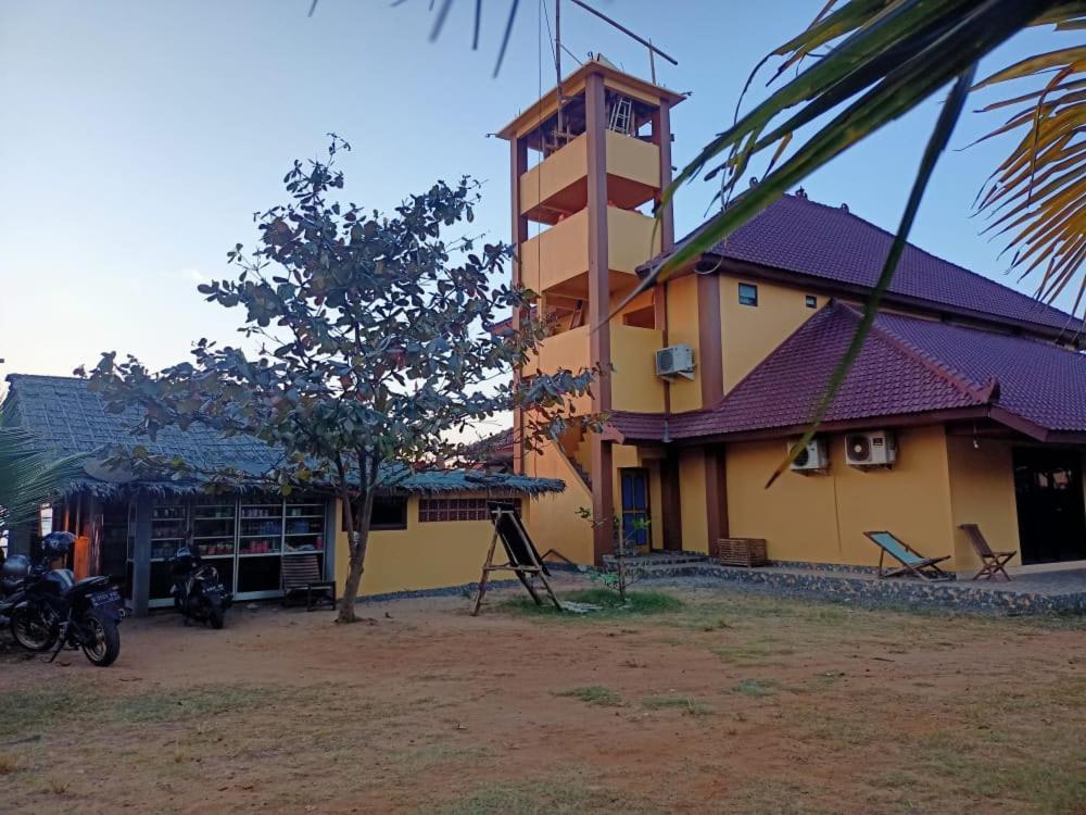 Omah Laut Bondo Jepara - By The Beach, Direct View Of The Sea, Great Base For Water Sports Margokerto Exterior foto