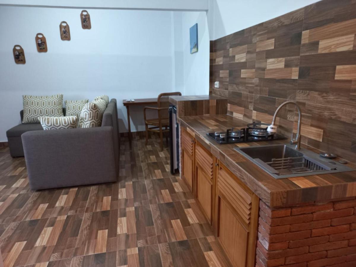 Omah Laut Bondo Jepara - By The Beach, Direct View Of The Sea, Great Base For Water Sports Margokerto Exterior foto