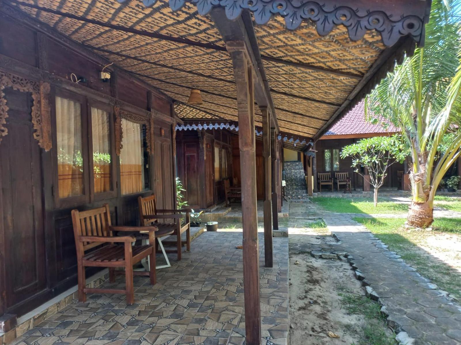 Omah Laut Bondo Jepara - By The Beach, Direct View Of The Sea, Great Base For Water Sports Margokerto Exterior foto