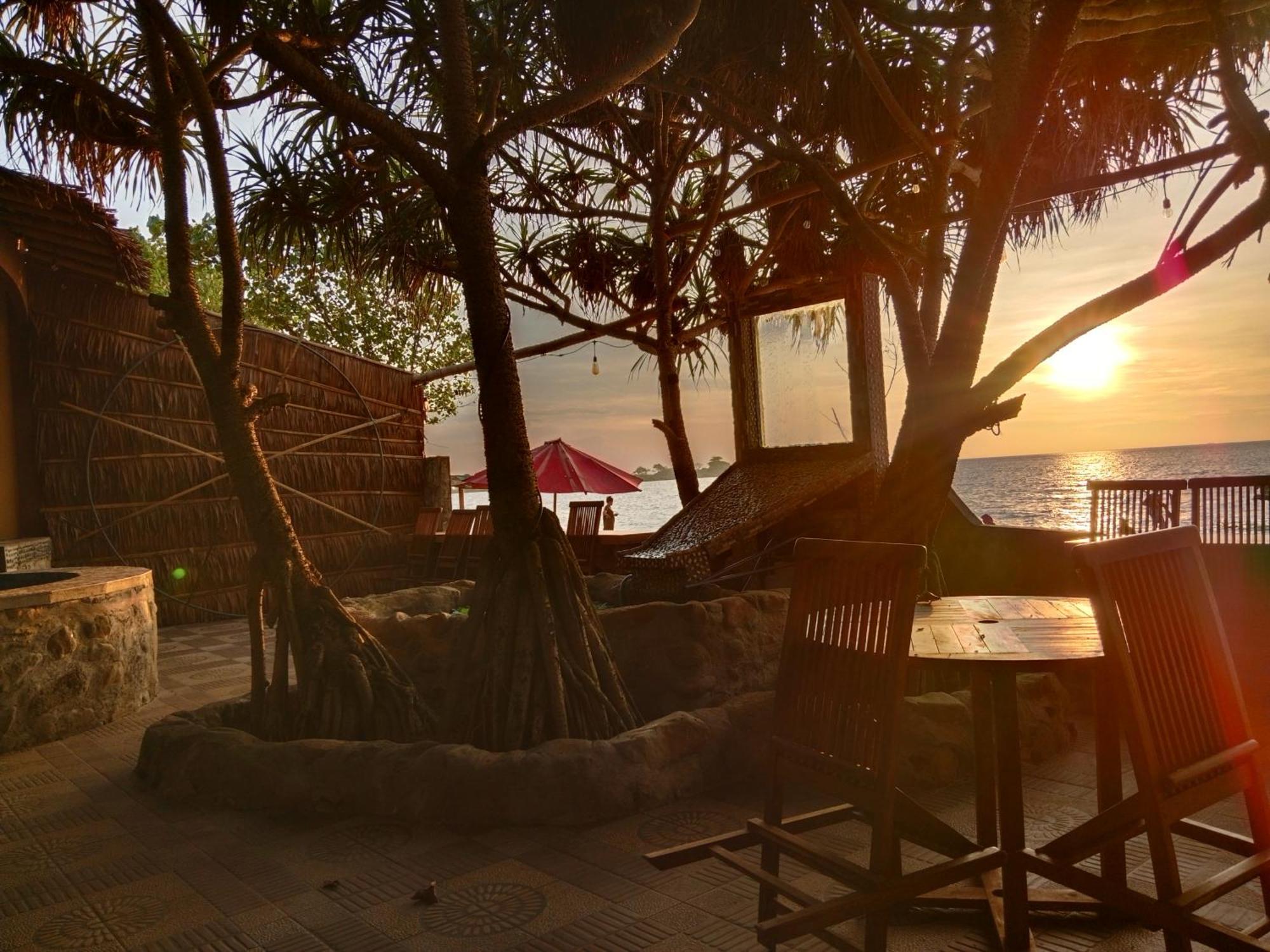 Omah Laut Bondo Jepara - By The Beach, Direct View Of The Sea, Great Base For Water Sports Margokerto Exterior foto